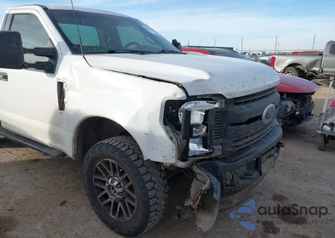 2018 Ford F-250 Xl z USA, uszkodzony, nr VIN 1FDBF2B68JEC12391